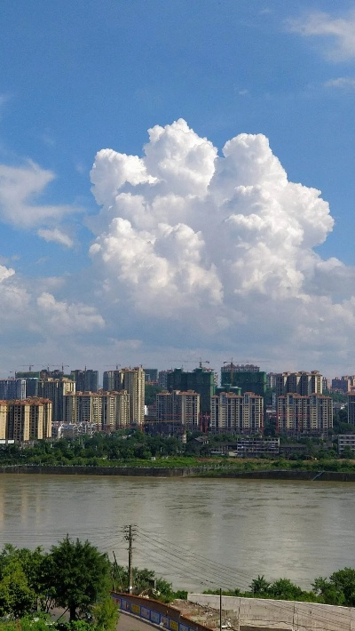 泸州天气预报，一江春水一城晴雨，看长江明珠的天气密码